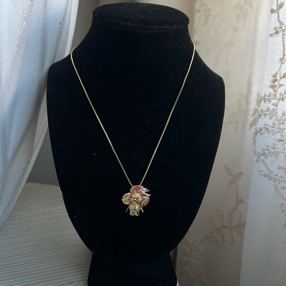 🩷-Gold, Pink and red Floral fire pavé Pendant Necklace
